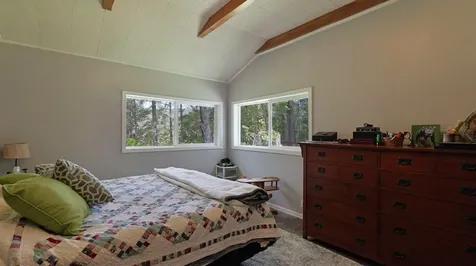 7458 Crowfoot Road Trail OR 97541