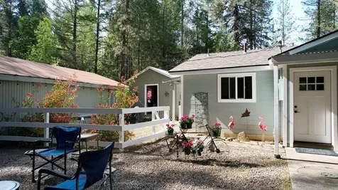 7458 Crowfoot Road Trail OR 97541