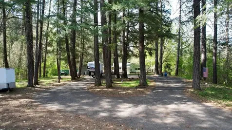 7458 Crowfoot Road Trail OR 97541