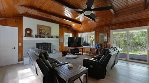 7458 Crowfoot Road Trail OR 97541