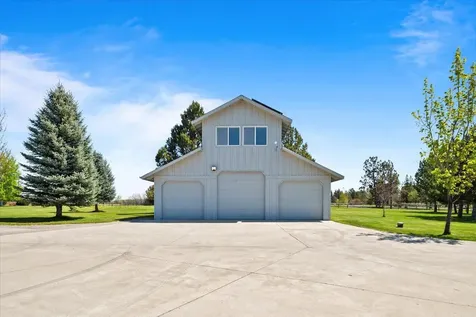 3533 SW 63rd Street Redmond OR 97756