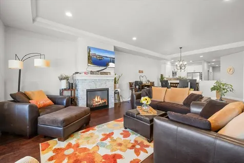 453 S Haskell Street Central Point OR 97502