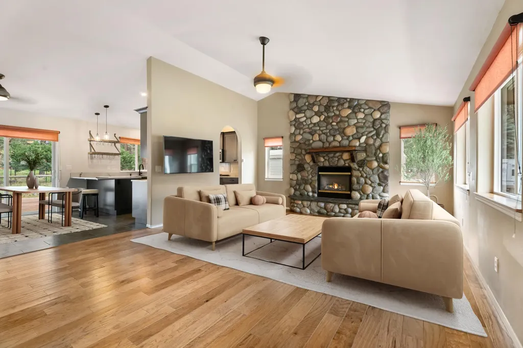 19405 Indian Summer Road Bend OR 97702