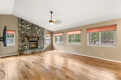 19405 Indian Summer Road Bend OR 97702