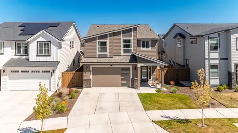 3010 NE Red Jasper Place Bend OR 97701
