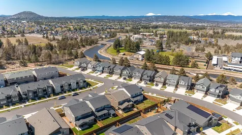 3010 NE Red Jasper Place Bend OR 97701