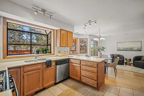 2561 NE 6th Street Bend OR 97701