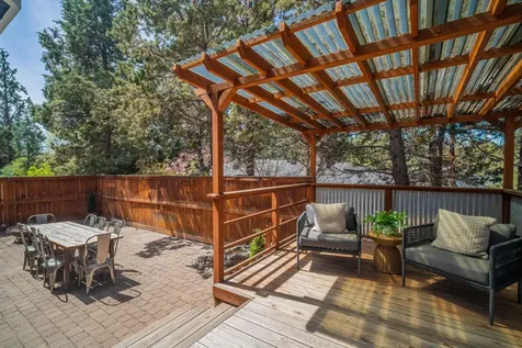 2561 NE 6th Street Bend OR 97701