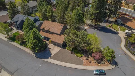 2561 NE 6th Street Bend OR 97701