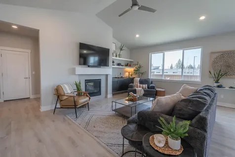 20867 SE Delta Drive Bend OR 97702