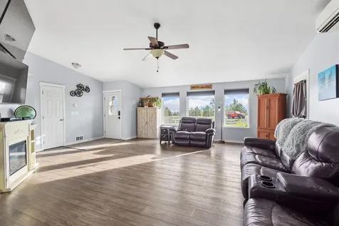 6155 SE Hilltop Road Prineville OR 97754