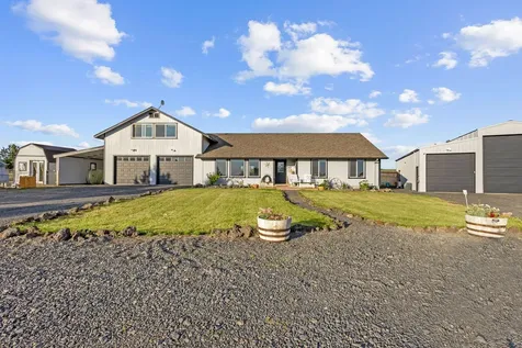 6155 SE Hilltop Road Prineville OR 97754