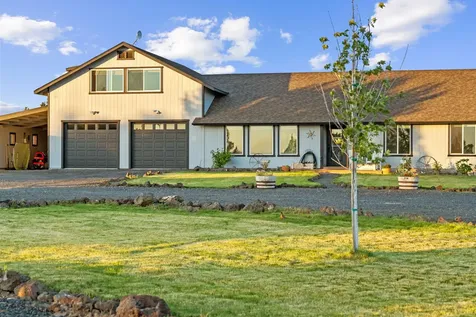 6155 SE Hilltop Road Prineville OR 97754