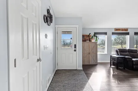 6155 SE Hilltop Road Prineville OR 97754