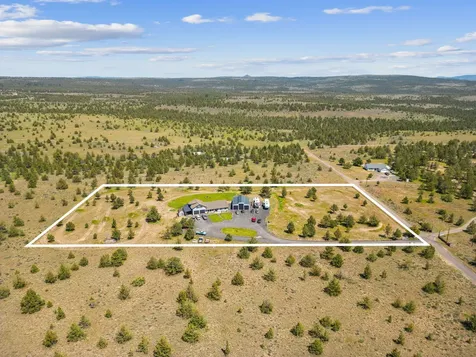 6155 SE Hilltop Road Prineville OR 97754