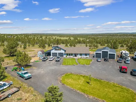 6155 SE Hilltop Road Prineville OR 97754