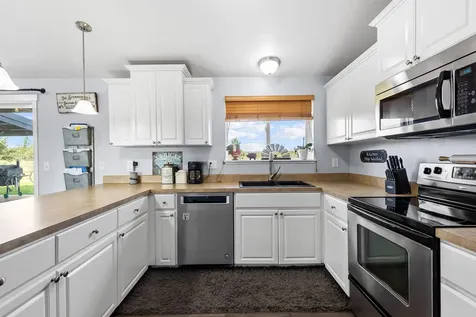 6155 SE Hilltop Road Prineville OR 97754