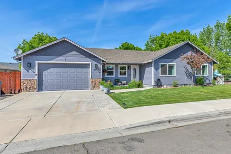 3643 Amelia Way White City OR 97503