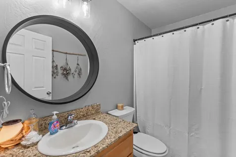 3643 Amelia Way White City OR 97503