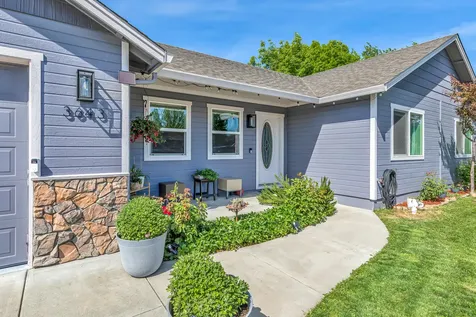 3643 Amelia Way White City OR 97503
