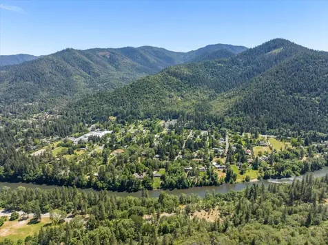 3013 Pearce Park Road Grants Pass OR 97526