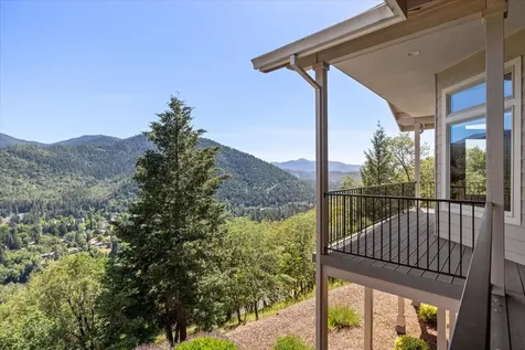 3013 Pearce Park Road Grants Pass OR 97526