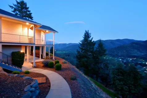 3013 Pearce Park Road Grants Pass OR 97526