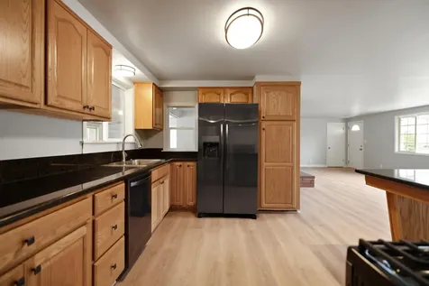 1827 Carlson Drive Klamath Falls OR 97603