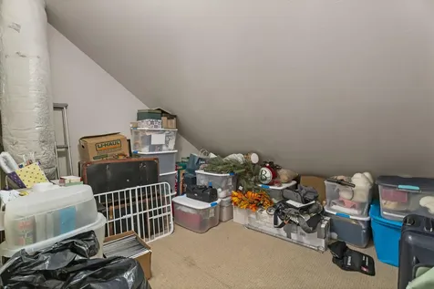 208 Parks Loop Redmond OR 97756