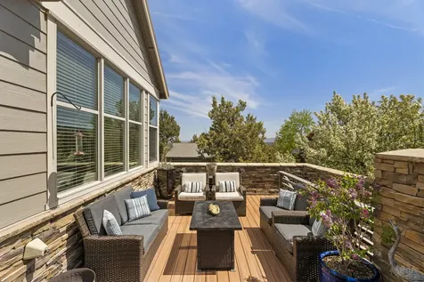 208 Parks Loop Redmond OR 97756