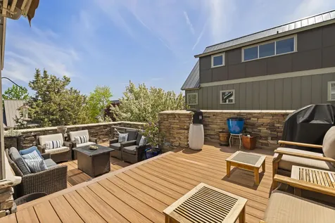 208 Parks Loop Redmond OR 97756
