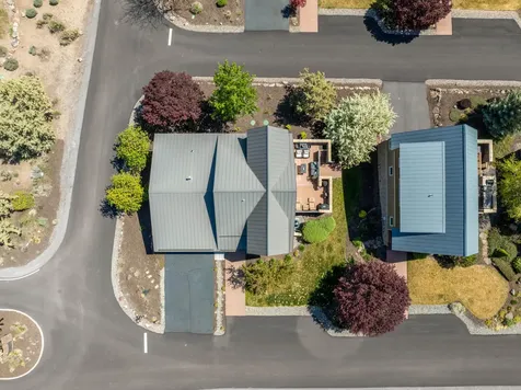 208 Parks Loop Redmond OR 97756