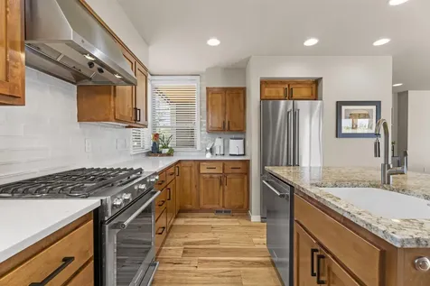 208 Parks Loop Redmond OR 97756