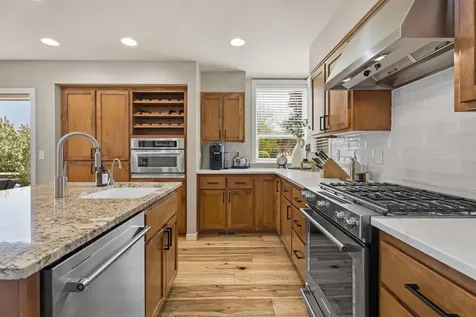208 Parks Loop Redmond OR 97756