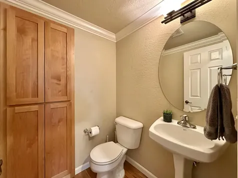 1821 Summer Place Talent OR 97540