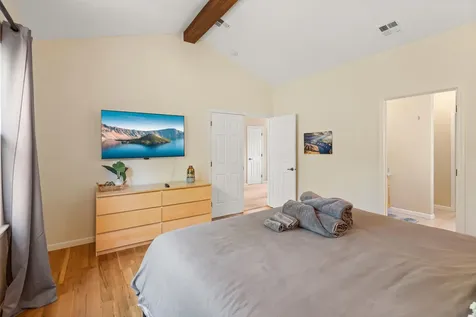 1821 Summer Place Talent OR 97540