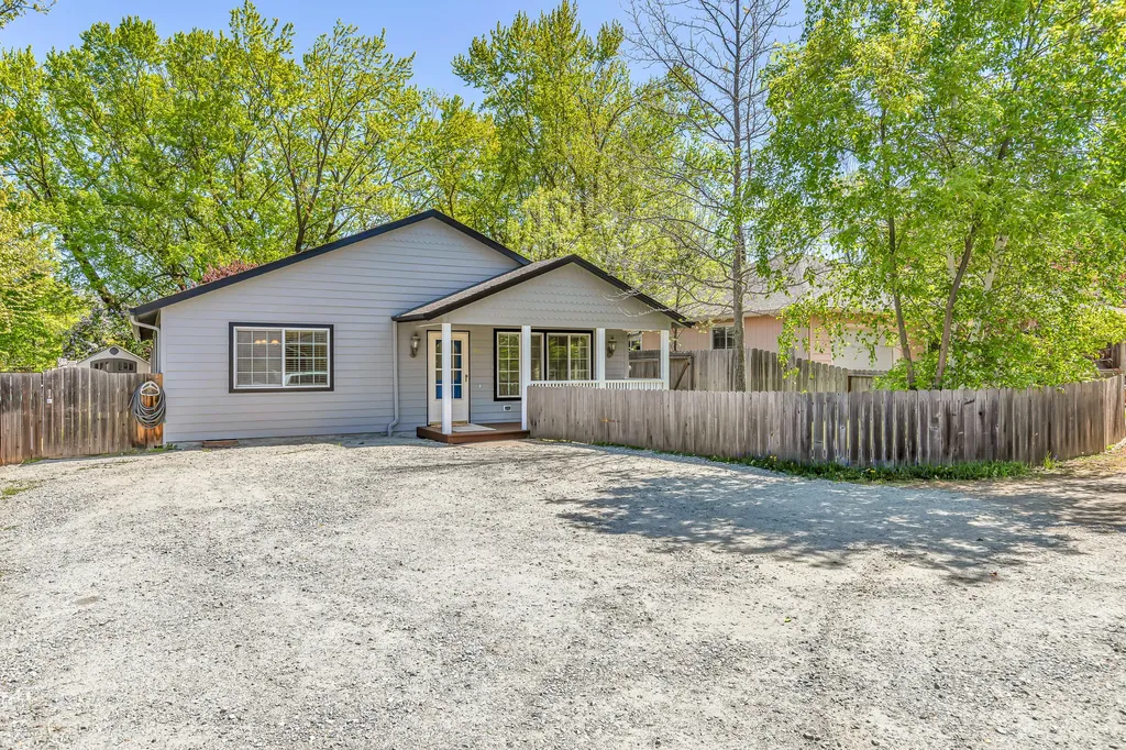 626 Park Street Ashland OR 97520