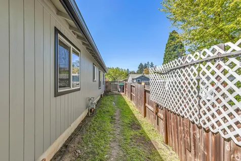 626 Park Street Ashland OR 97520