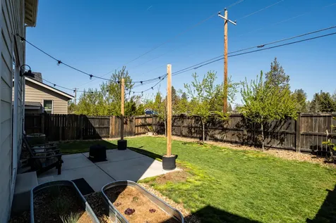 61812 SE Finn Place Bend OR 97702