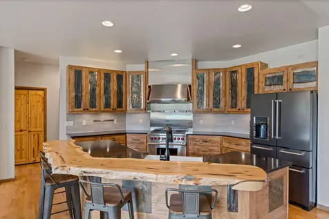 60575 Ward Road Bend OR 97702