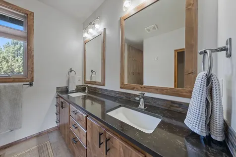 60575 Ward Road Bend OR 97702