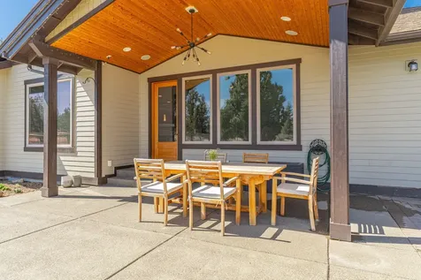 60575 Ward Road Bend OR 97702