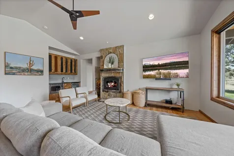 60575 Ward Road Bend OR 97702