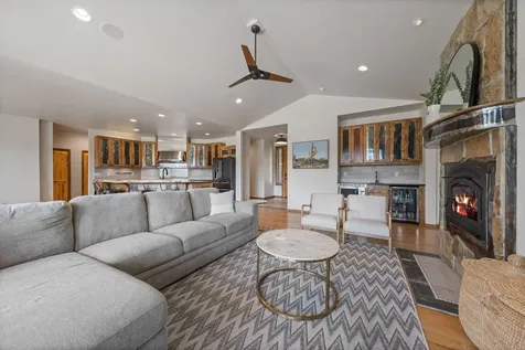60575 Ward Road Bend OR 97702