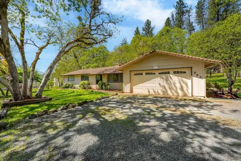 962 E Jones Creek Road Grants Pass OR 97526