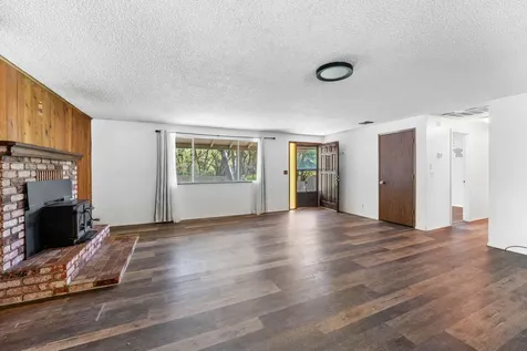962 E Jones Creek Road Grants Pass OR 97526