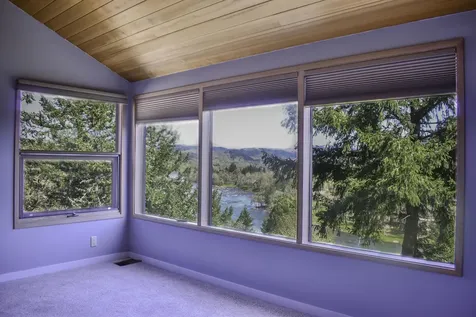 395 Rio Nes Lane Roseburg OR 97470