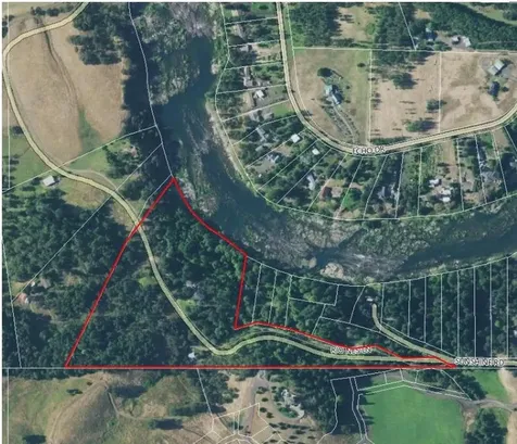 395 Rio Nes Lane Roseburg OR 97470