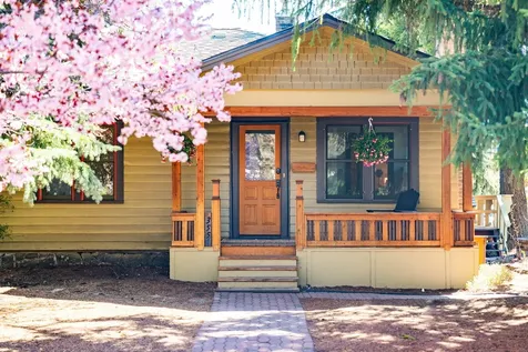 355 NW Delaware Avenue Bend OR 97703