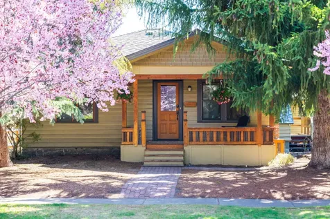 355 NW Delaware Avenue Bend OR 97703
